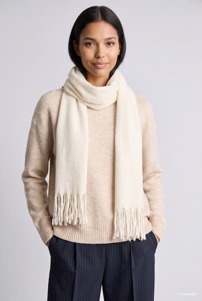 Woman Soft Texture Scarf