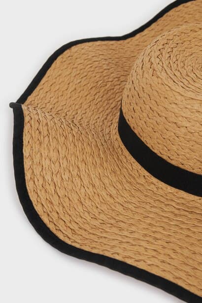 Woman Straw Hat (٤)
