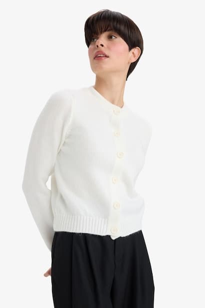Regular Fit Crew Neck Basic Soft Touch Soft Knit Cardigan (3)