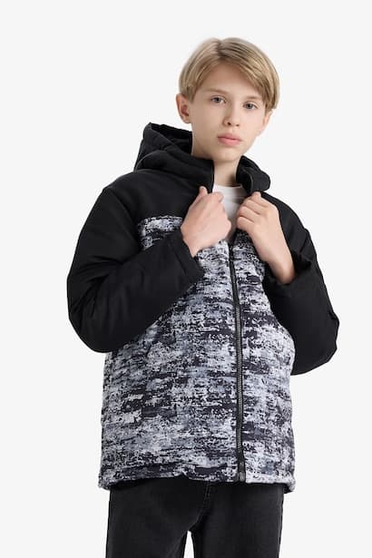 Boy Hooded Water Repellent Puffer Jacket Coat (٤)