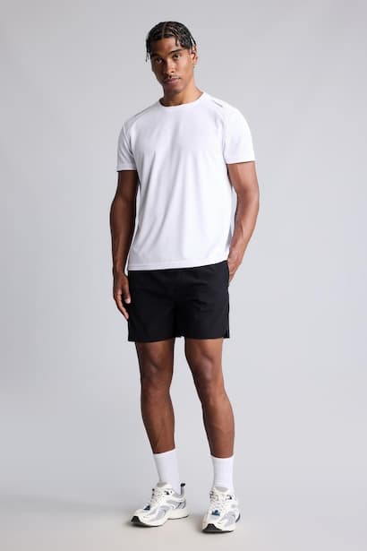 Standard Fit Woven Sports Shorts (٣)