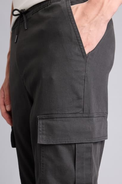 Elasticated Waist Gabardine Cargo Jogger Trousers (٤)