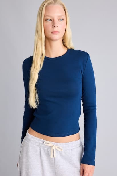 Fitted Basic Ribbed Crew Neck Long Sleeve T-Shirt