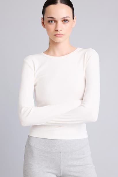 Fitted Ribbed Knit Crew Neck Long Sleeve T-Shirt