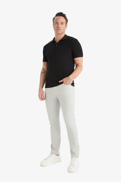 Slim Fit Skinny Leg Textured Trousers (٣)
