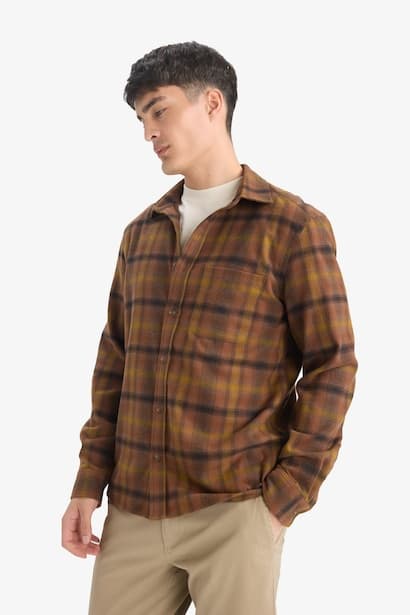 Regular Fit Polo Collar Plaid Flanel Long Sleeve Shirt (٤)
