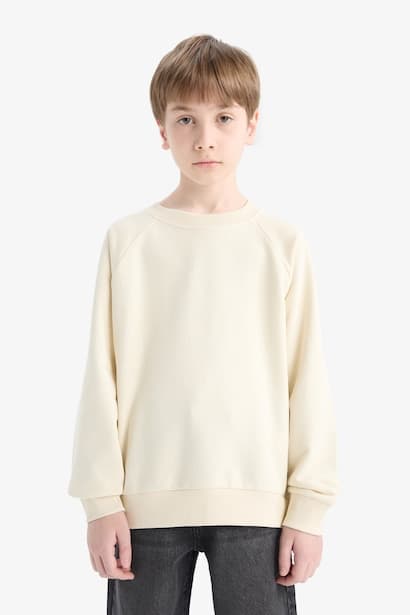 Boy Basic Crew Neck Sweatshirt (٤)