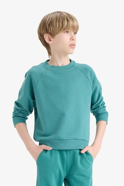 Boy Basic Crew Neck Sweatshirt (٣)