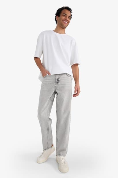 Relax Fit Straight Leg Jeans Denims (٣)