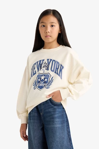 Girl Relax Fit Crew Neck Printed Sweatshirt (4)