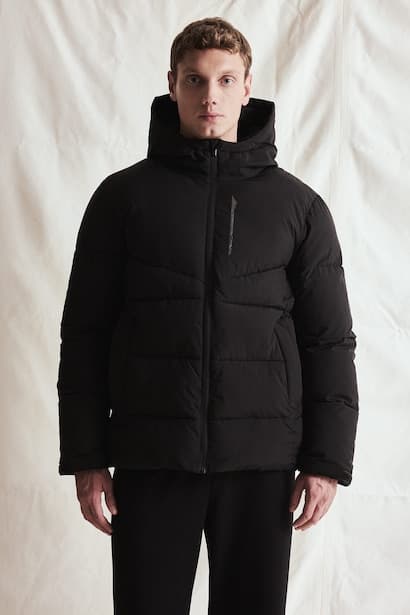 Regular Fit Water-Repellent Windproof Hooded Quilted Jacket