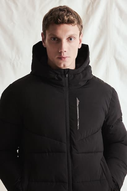 Regular Fit Water-Repellent Windproof Hooded Quilted Jacket (4)