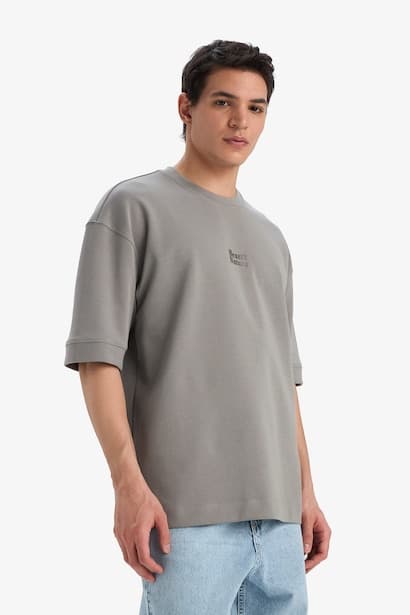 Loose Fit Crew Neck Printed Short Sleeve T-Shirt (3)