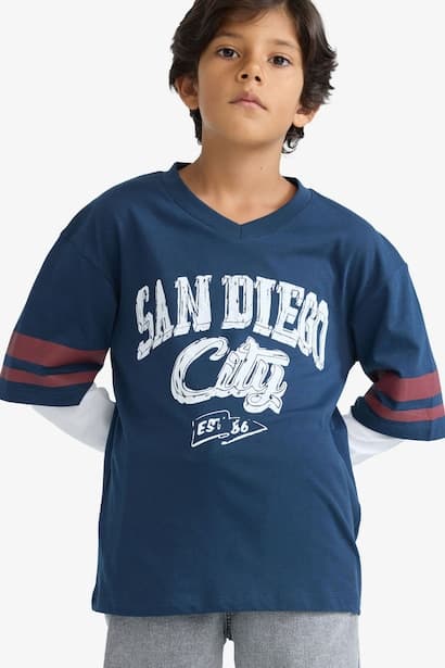 Boy Oversize V Neck Printed Long Sleeve T-Shirt