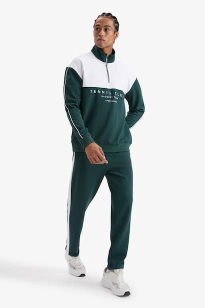 DeFactoFit Boxy Fit Stand Collar Printed Sports Sweatshirt (3)