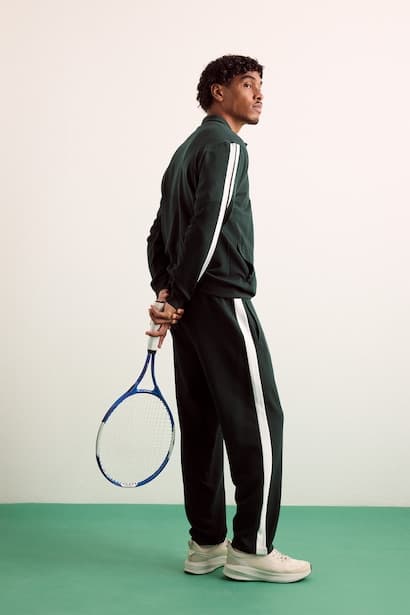 Standard Fit Jogger Sweatpants Trousers