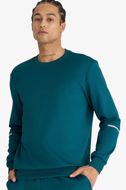 Standard Fit Long Sleeve Sweatshirt