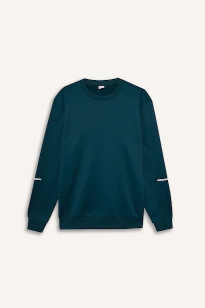 Standard Fit Long Sleeve Sweatshirt (4)