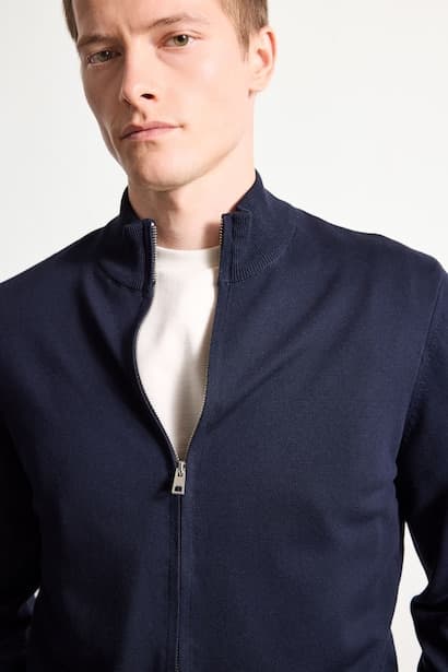 Standard Fit Turtleneck Zip-Up Knitwear Cardigan (٤)