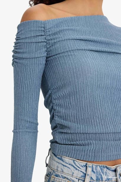 Slim Fit Long Sleeve T-Shirt (4)