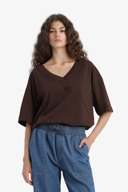 Oversize Fit V Neck Short Sleeve T-Shirt (3)