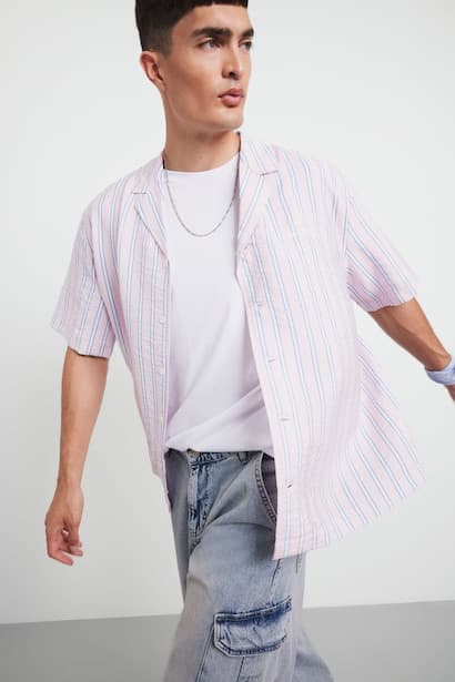 Relax Fit Apache Neck Printed Woven Short Sleeve Shirt