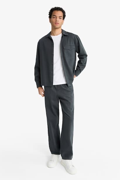 Baggy Fit Wide Leg Gabardine Trousers (3)