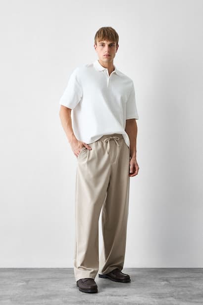 Barrel Fit Elastic Waist Beige Trousers (٣)