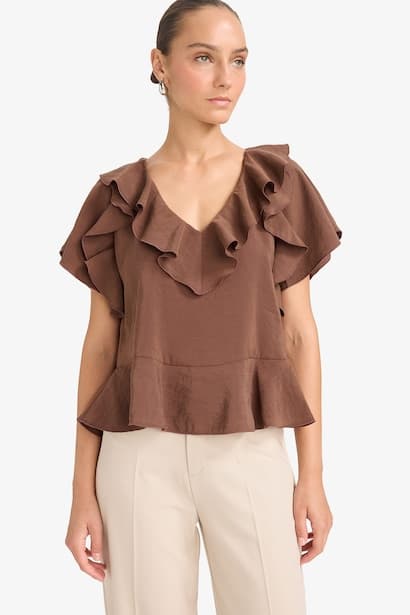 Regular Fit V-Neck Short Sleeve Blouse (3)