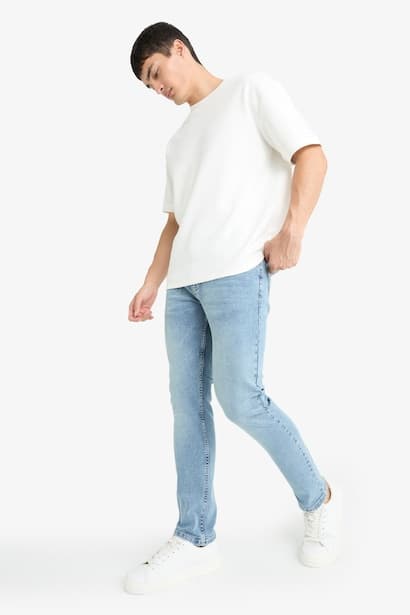 Pedro Slim Fit Regular Waist Skinny Leg Jeans Denims (٣)