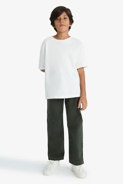 Boy Wide Leg Straight Leg Jeans (٣)