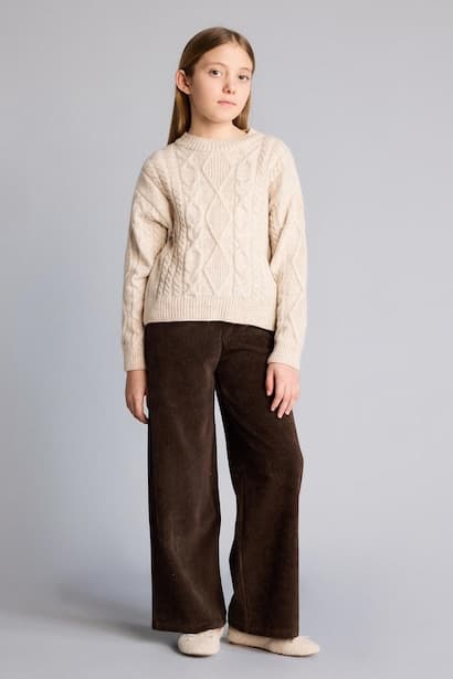 Girl Loose Fit Crew Neck Knit Pullover (٤)