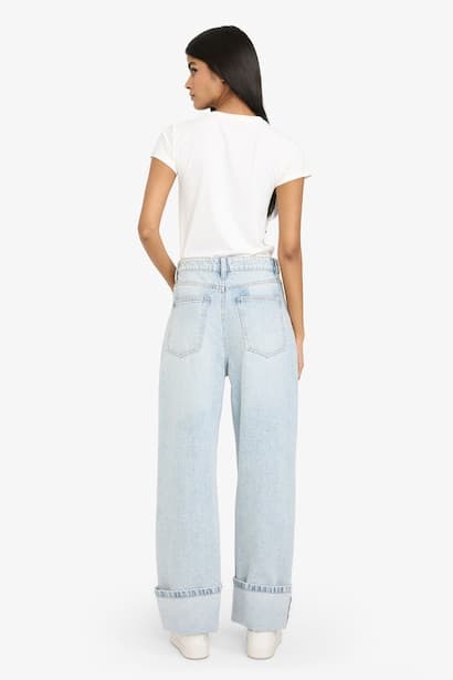 Relax Fit Regular Hem Jeans (4)