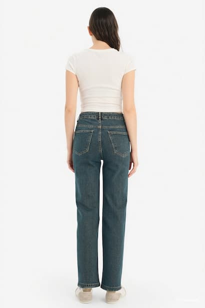 Comfort Straight Normal Waist Ankle Length Washed Jeans (4)