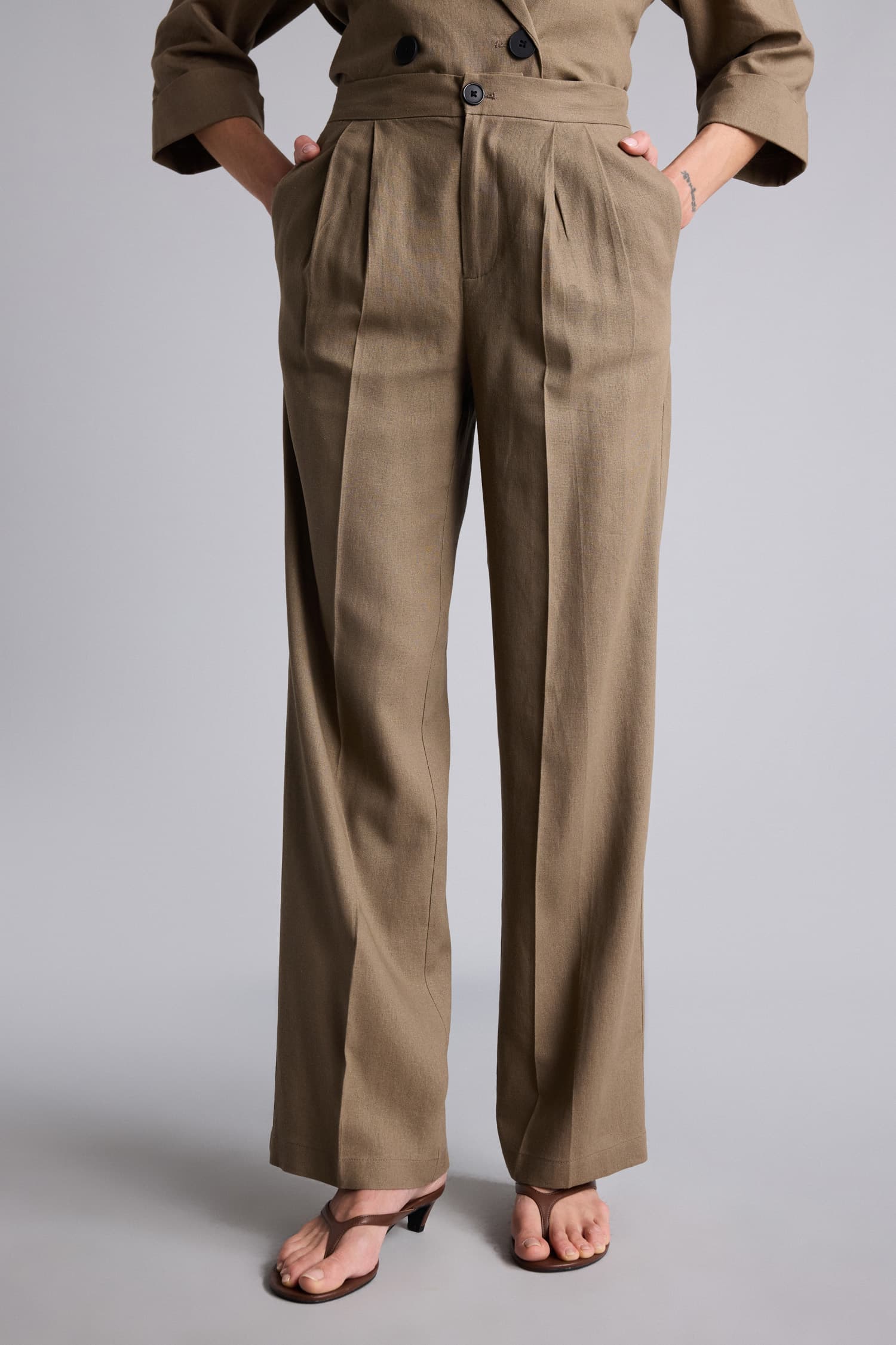 Wide Leg Regular Hem Zipper Striped Linen Blended Trousers (٤)