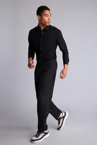 Relax Fit Straight Leg Black Trousers (٣)