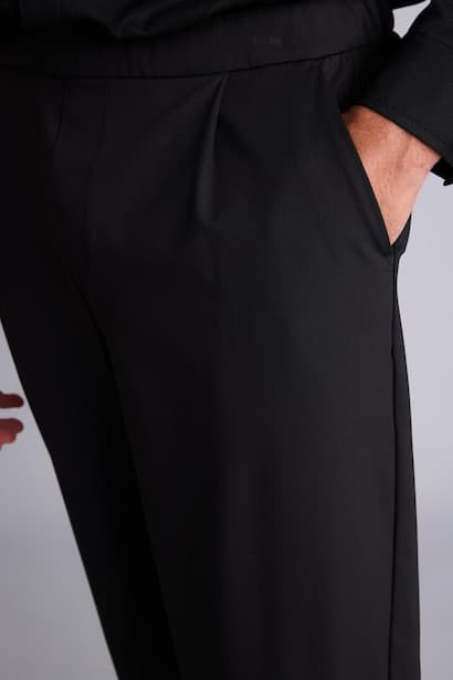 Relax Fit Straight Leg Black Trousers (٤)
