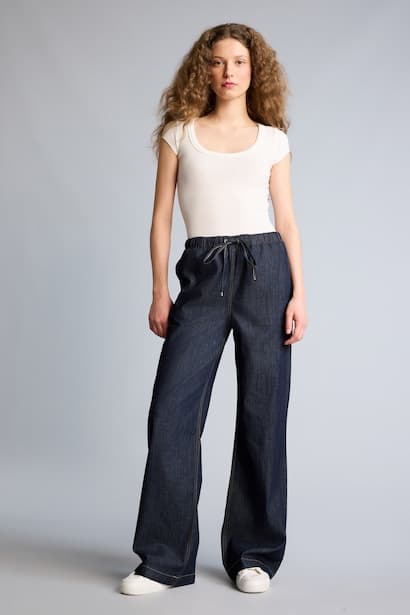 Wide Leg Long Jeans