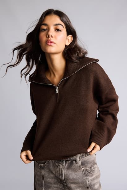 Regular Fit Turtleneck Half-Zip Pullover (3)