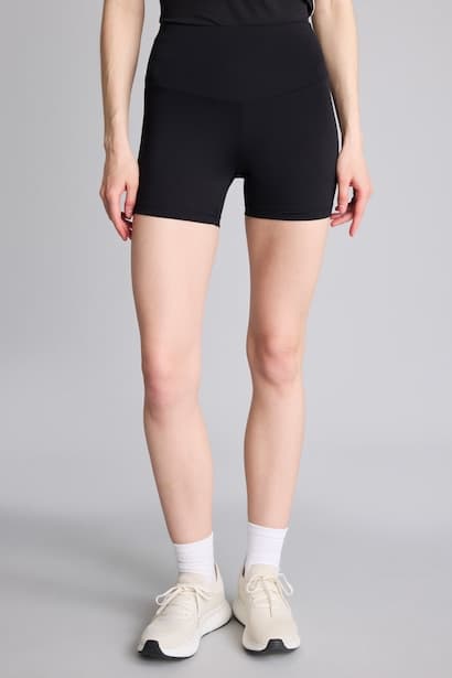 V-Cut High Waist Shorts (3)