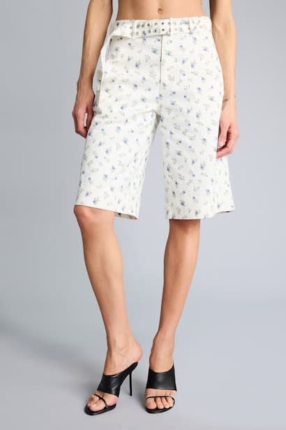 Afra x Defacto Normal Waist Gabardine Bermuda Shorts (4)