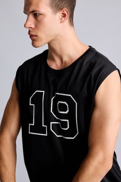 Boxy Fit Crew Neck Sleeveless Tank Top
