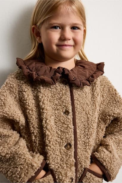 Baby Girl Ruffled Collar Plush Jacket (3)