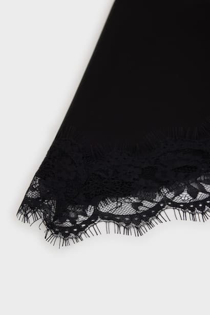 Woman Shawl Modest (٣)