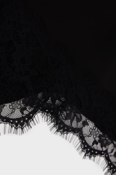 Woman Shawl Modest (٤)