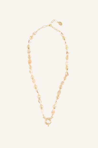Woman Shell Necklace (3)
