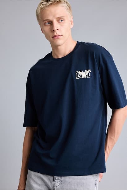 Boxy Fit Short Sleeve Back Print T-Shirt (4)