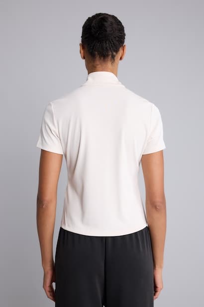 Standard Fit Basic Short Sleeve High Neck Zip-Up Sports T-Shirt (4)