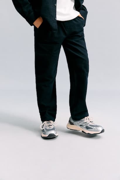 Boy Classic Straight Leg Fabric Trousers (٣)