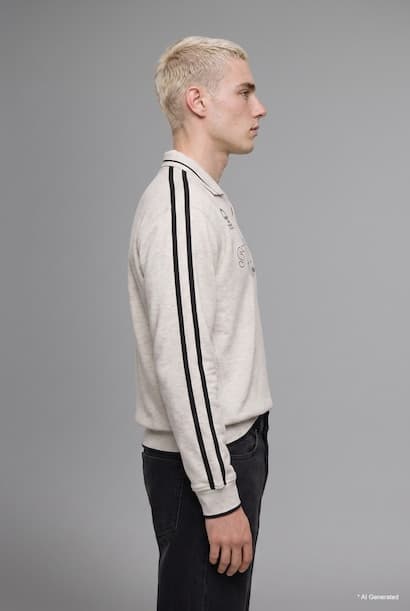 Boxy Fit Printed Polo Collar Sweatshirt (٣)